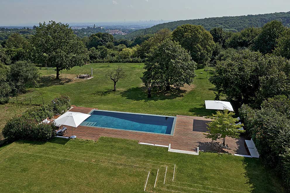 Freibad mitten im Grünen